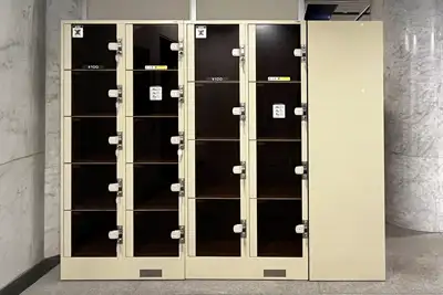 コインロッカー